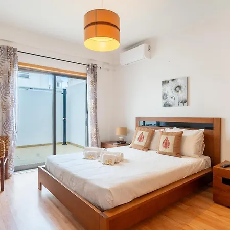 Beguest Center In شقة *